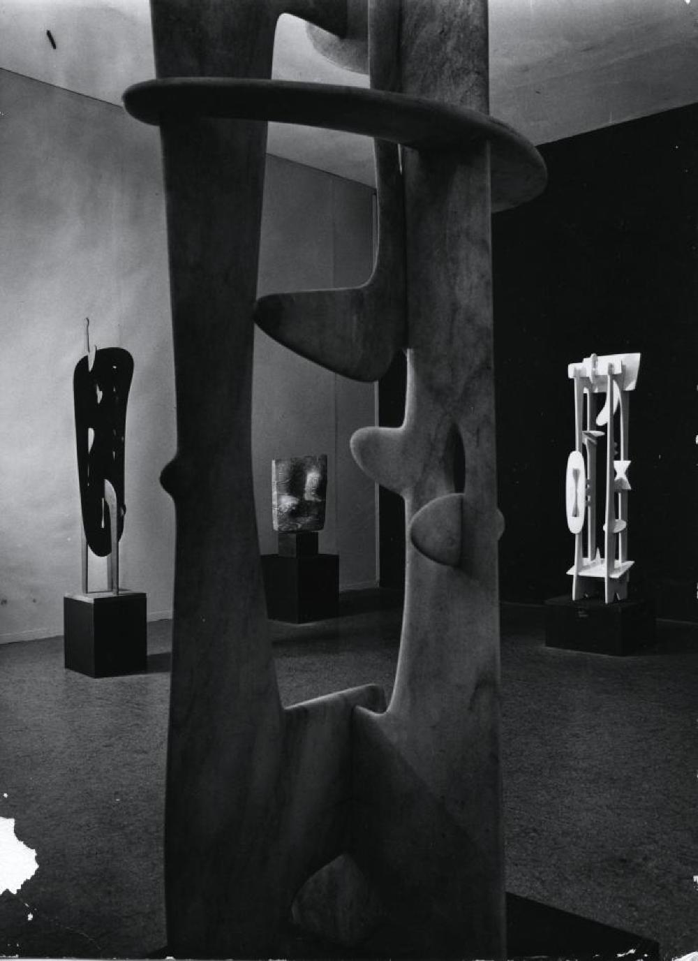 Kouros, image 4