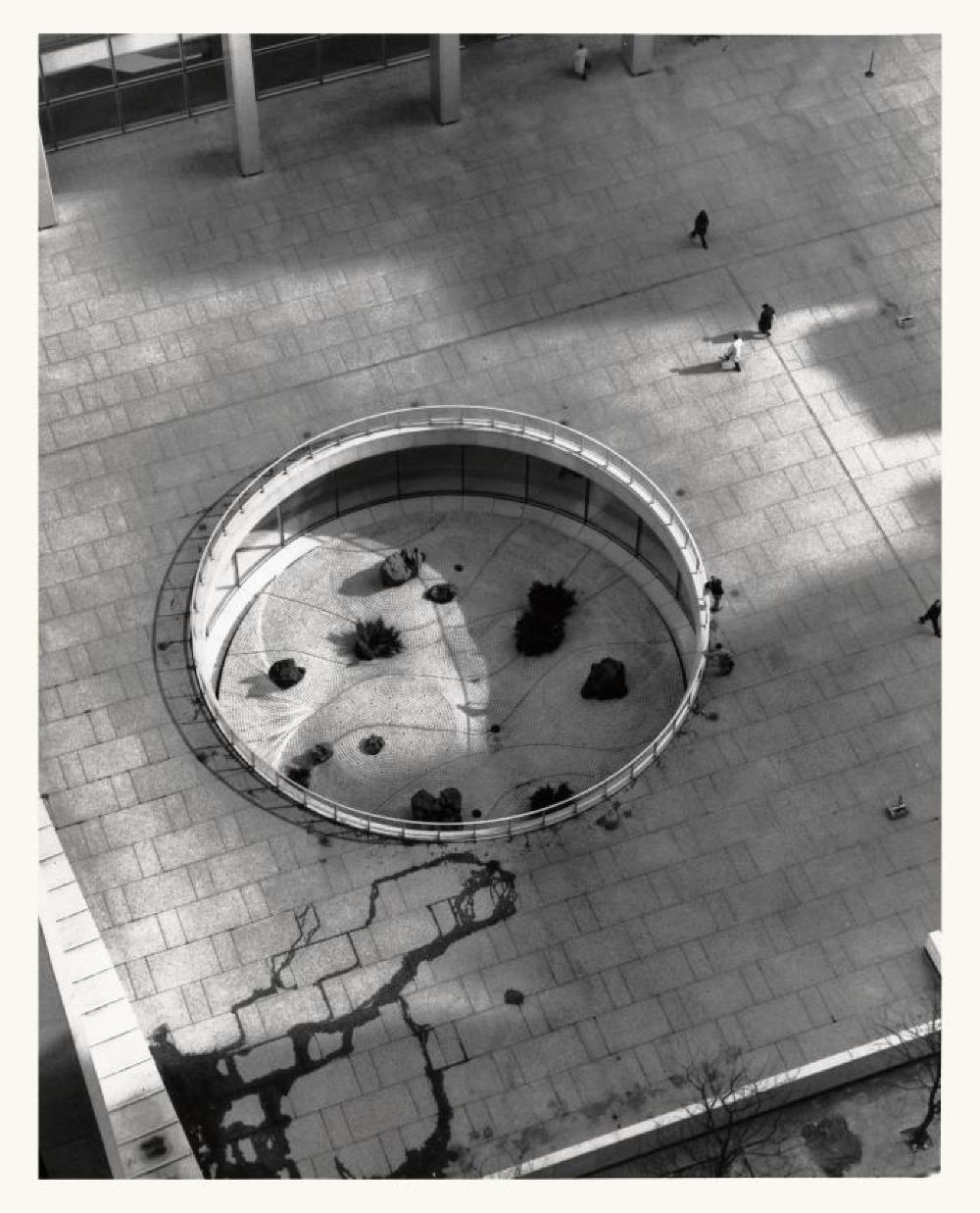 Sunken Garden, Chase Manhattan Bank Plaza, image 3