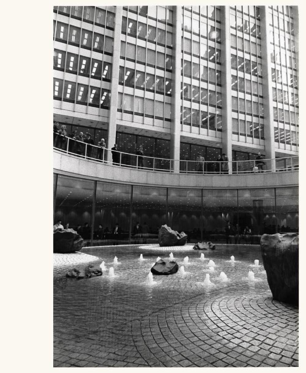 Sunken Garden, Chase Manhattan Bank Plaza, image 6