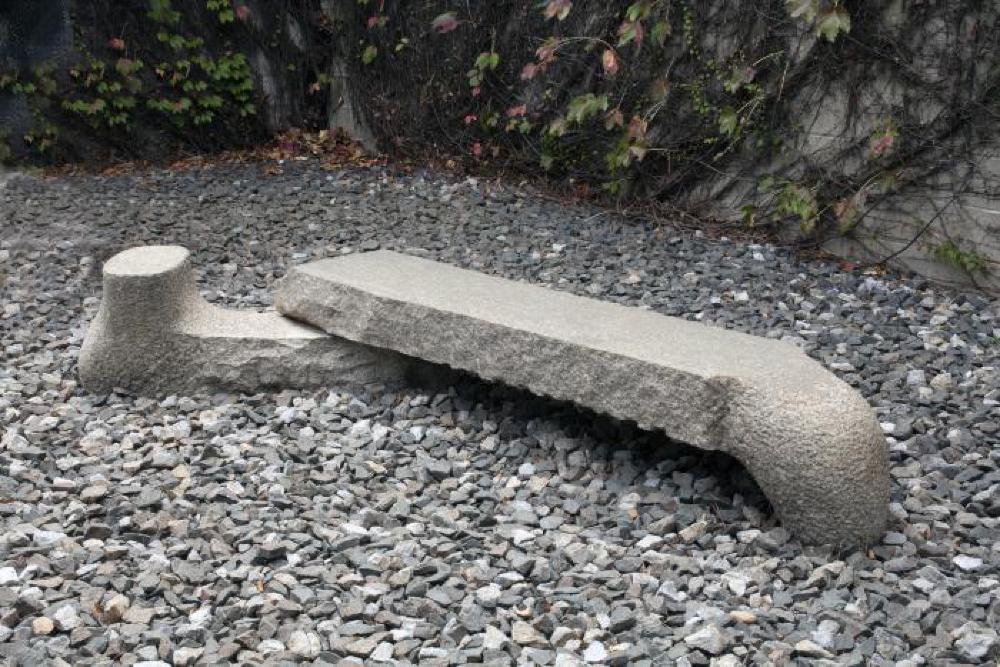 Bench, image 1