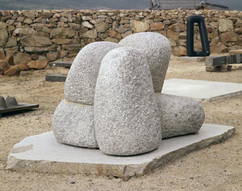 Illusion of the Fifth Stone, image 4