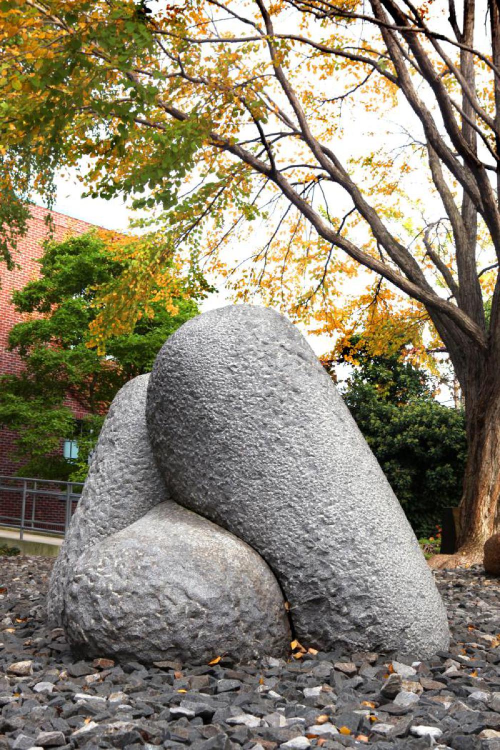 Illusion of the Fifth Stone, image 3