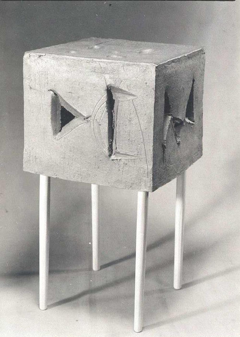 Large Walking Box, image 2