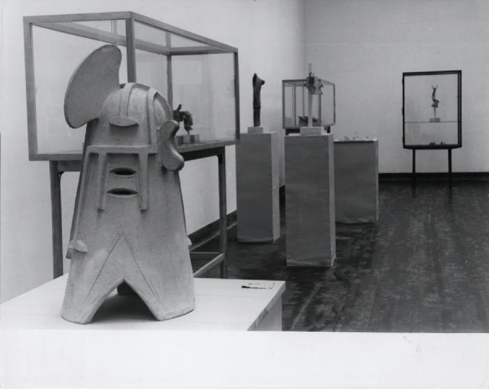 "Isamu Noguchi Exhibition," Museum of Modern Art, Kamakura, September 23, 1952 - October 19, 1952.