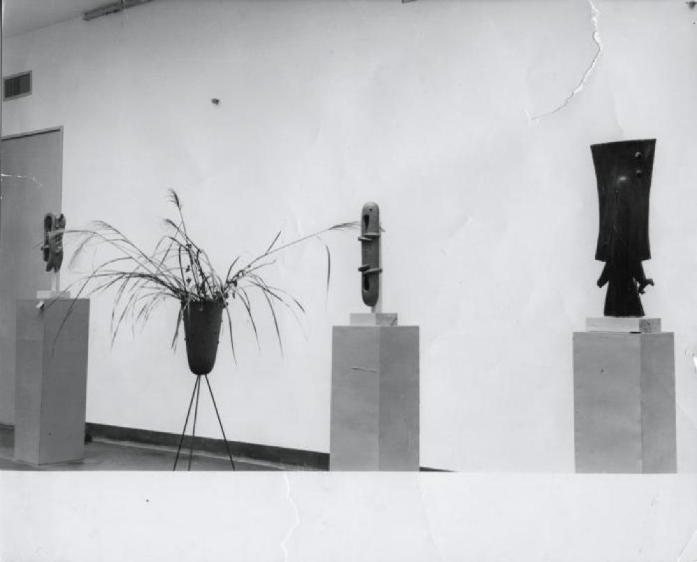 "Isamu Noguchi Exhibition," Museum of Modern Art, Kamakura, September 23, 1952 - October 19, 1952.