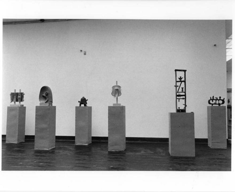 "Isamu Noguchi Exhibition," Museum of Modern Art, Kamakura, September 23, 1952 - October 19, 1952.