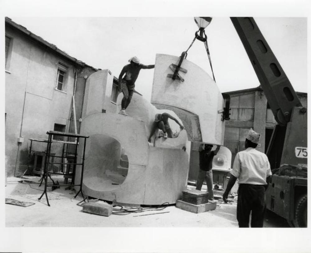 Installation process for "Isamu Noguchi:  What is Sculpture?," 1986 Venice Biennale, June 29, 1986 - September 28, 1986.