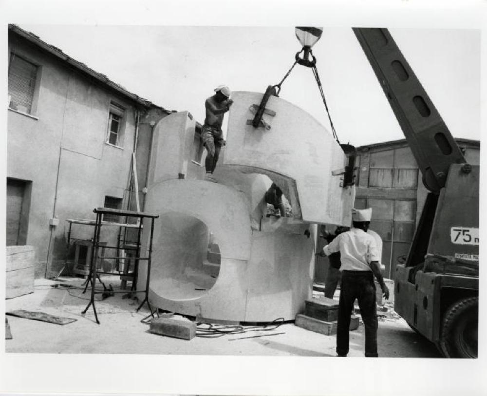 Installation process for "Isamu Noguchi:  What is Sculpture?," 1986 Venice Biennale, June 29, 1986 - September 28, 1986.