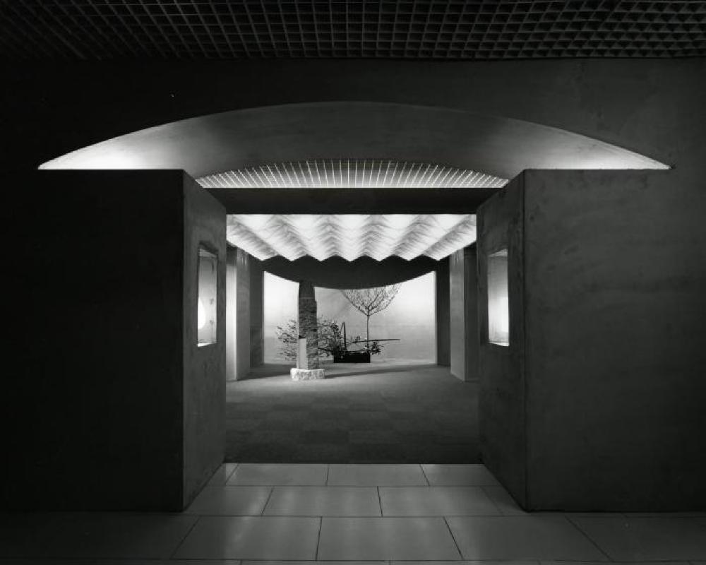 Installation view of "Space of Akari & Stone," Yurakucho Art Forum (Seibu Museum of Art), February 9, 1985 – February 20, 1985.