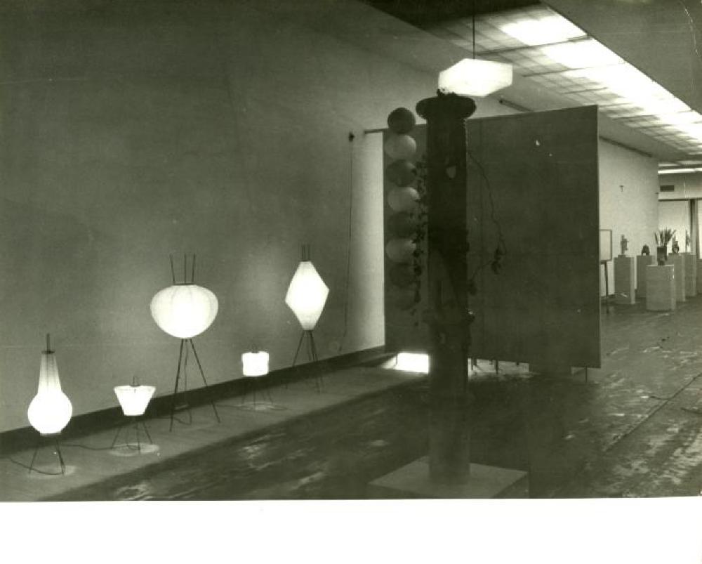 Installation view of "Isamu Noguchi Exhibition," Museum of Modern Art, Kamakura