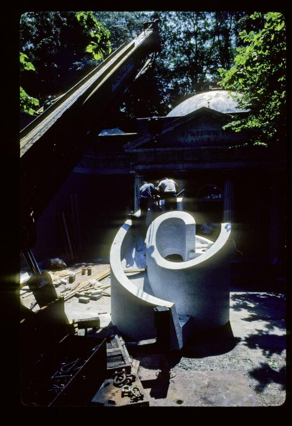 Installation process for "Isamu Noguchi: What is Sculpture," 1986 Venice Biennale