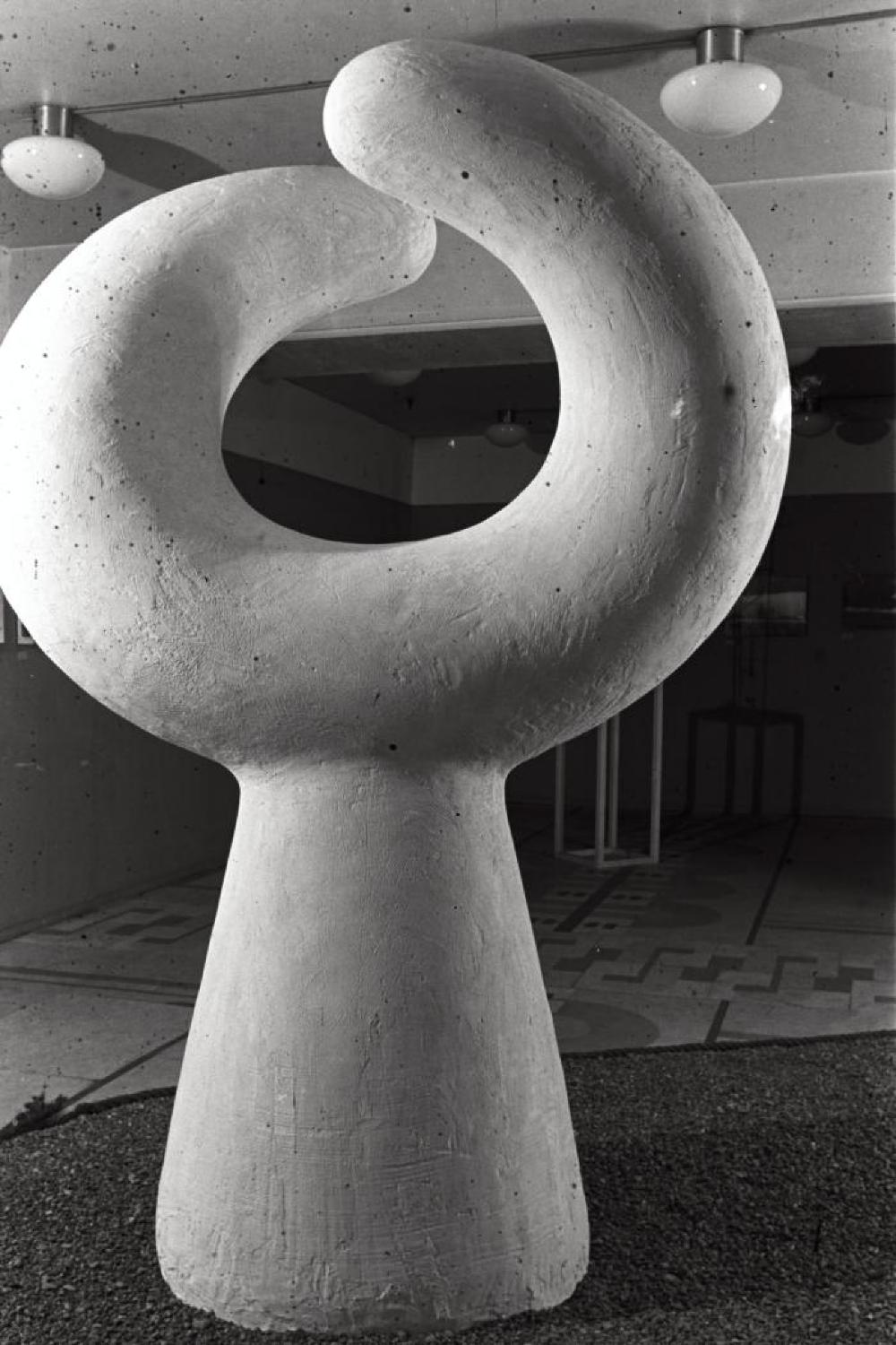 Installation view of "Isamu Noguchi," Mitsukoshi Department Store exhibition, (Nihombashi Head Store); Mu