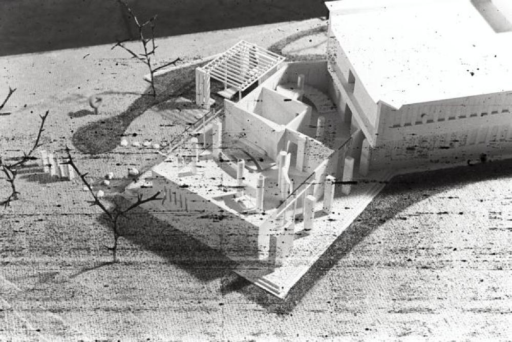Installation view of Isamu Noguchi, Mitsukoshi Department Store exhibition (Nihombashi Head Store); Model for Faculty Room and Garden, Shin Banraisha, Keio University
