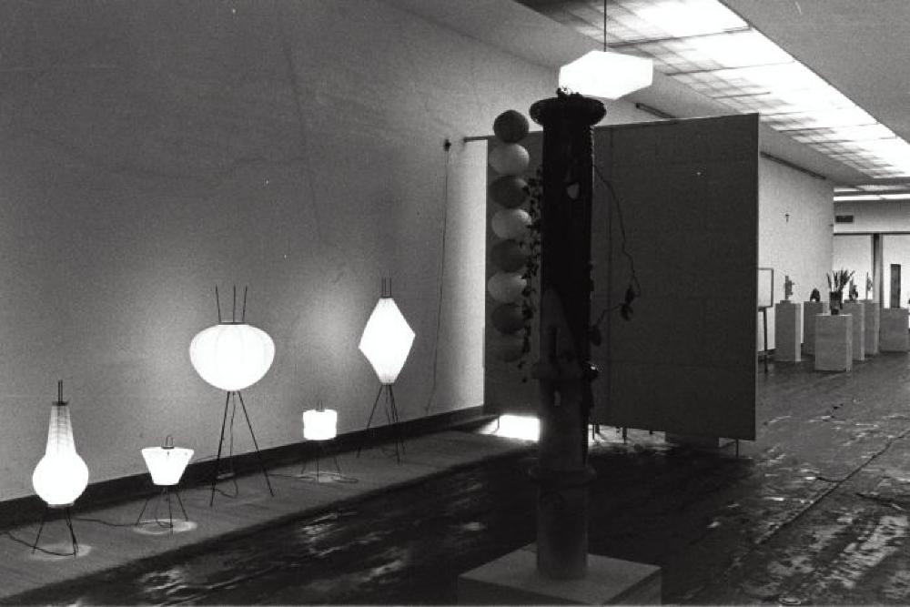 Installation view of "Isamu Noguchi Exhibition," Museum of Modern Art, Kamakura 