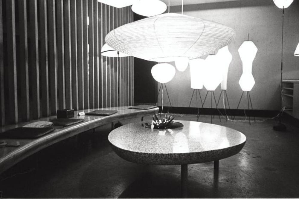 Installation view of "Isamu Noguchi Exhibition," Chuo Koron Gallery 
