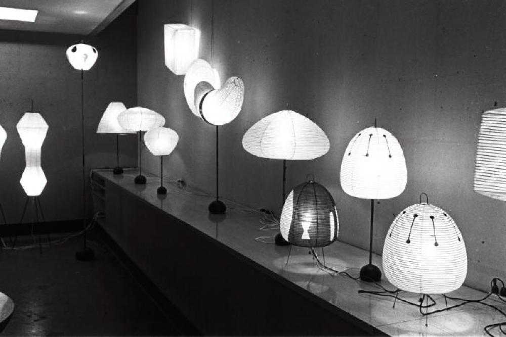 Installation view of "Isamu Noguchi Exhibition," Chuo Koron Gallery 