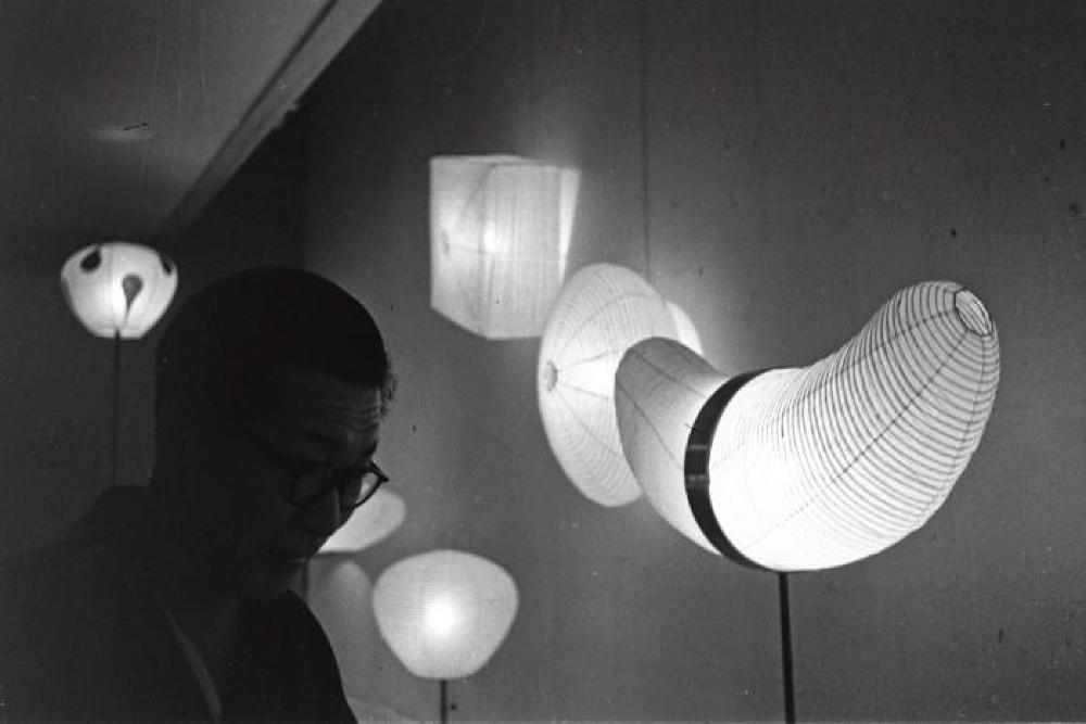 Installation view of "Isamu Noguchi Exhibition," Chuo Koron Gallery 