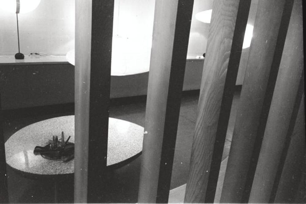 Installation view of "Isamu Noguchi Exhibition," Chuo Koron Gallery 