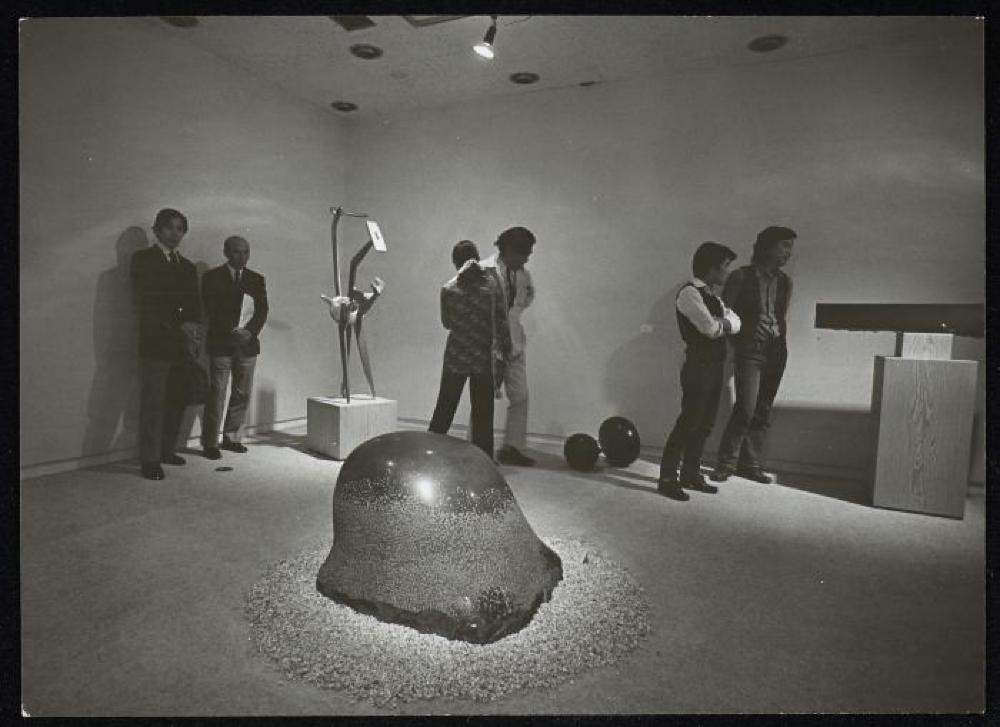 Installation view of "Isamu Noguchi," Minami Gallery 
