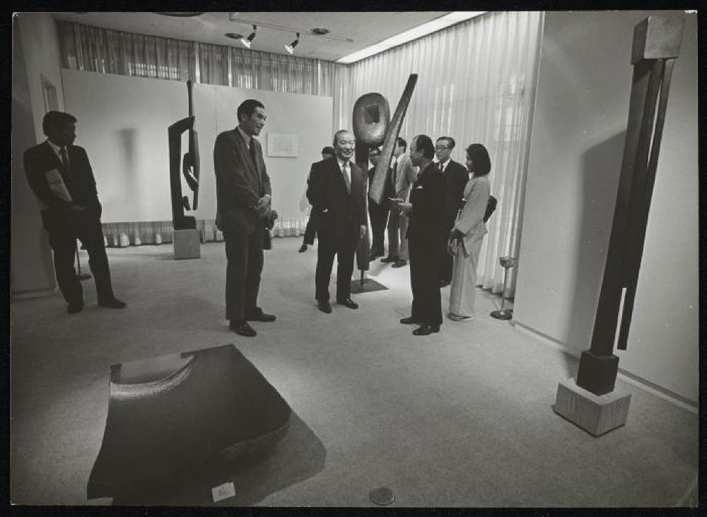 Installation view of "Isamu Noguchi," Minami Gallery