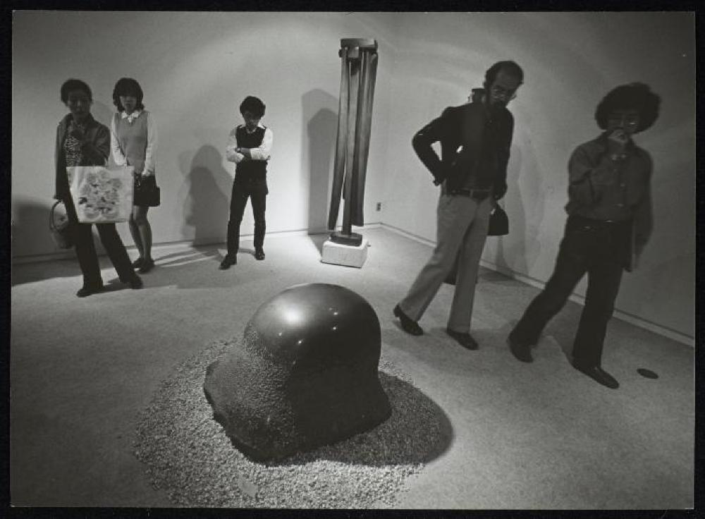 Installation view of "Isamu Noguchi," Minami Gallery 