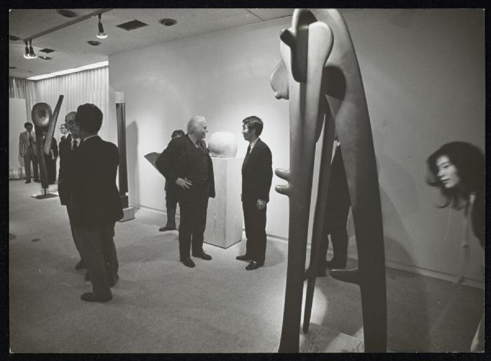 Installation view of "Isamu Noguchi," Minami Gallery 