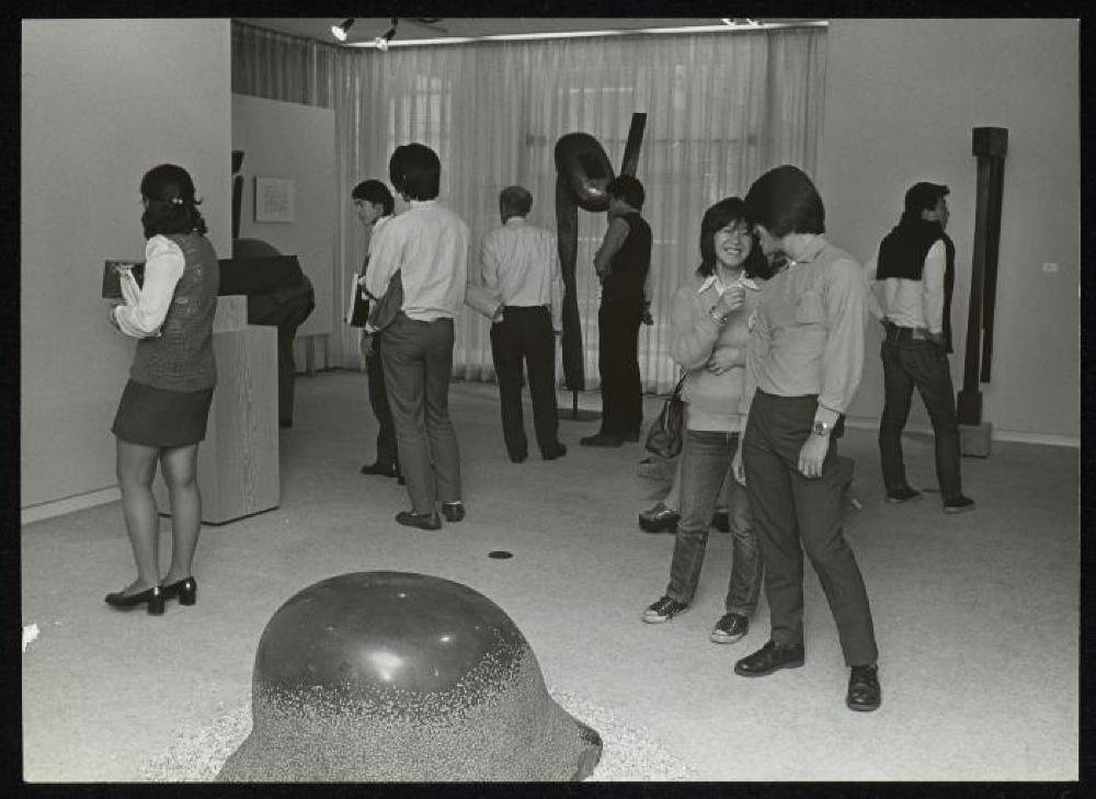 Installation view of "Isamu Noguchi," Minami Gallery 