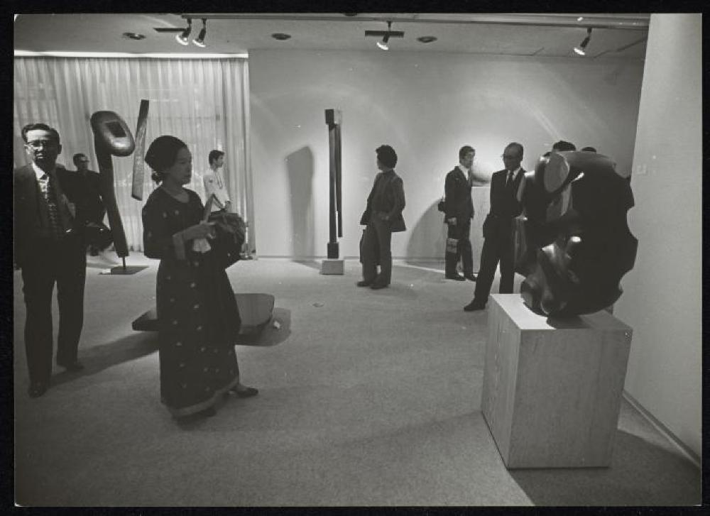 Installation view of "Isamu Noguchi," Minami Gallery 