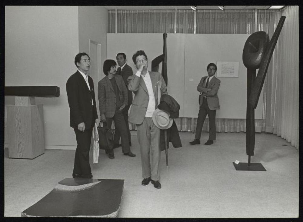Installation view of "Isamu Noguchi," Minami Gallery 