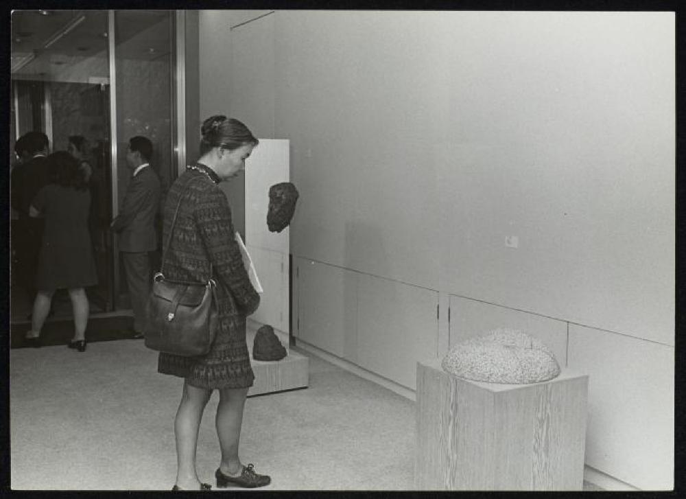 Installation view of "Isamu Noguchi," Minami Gallery 