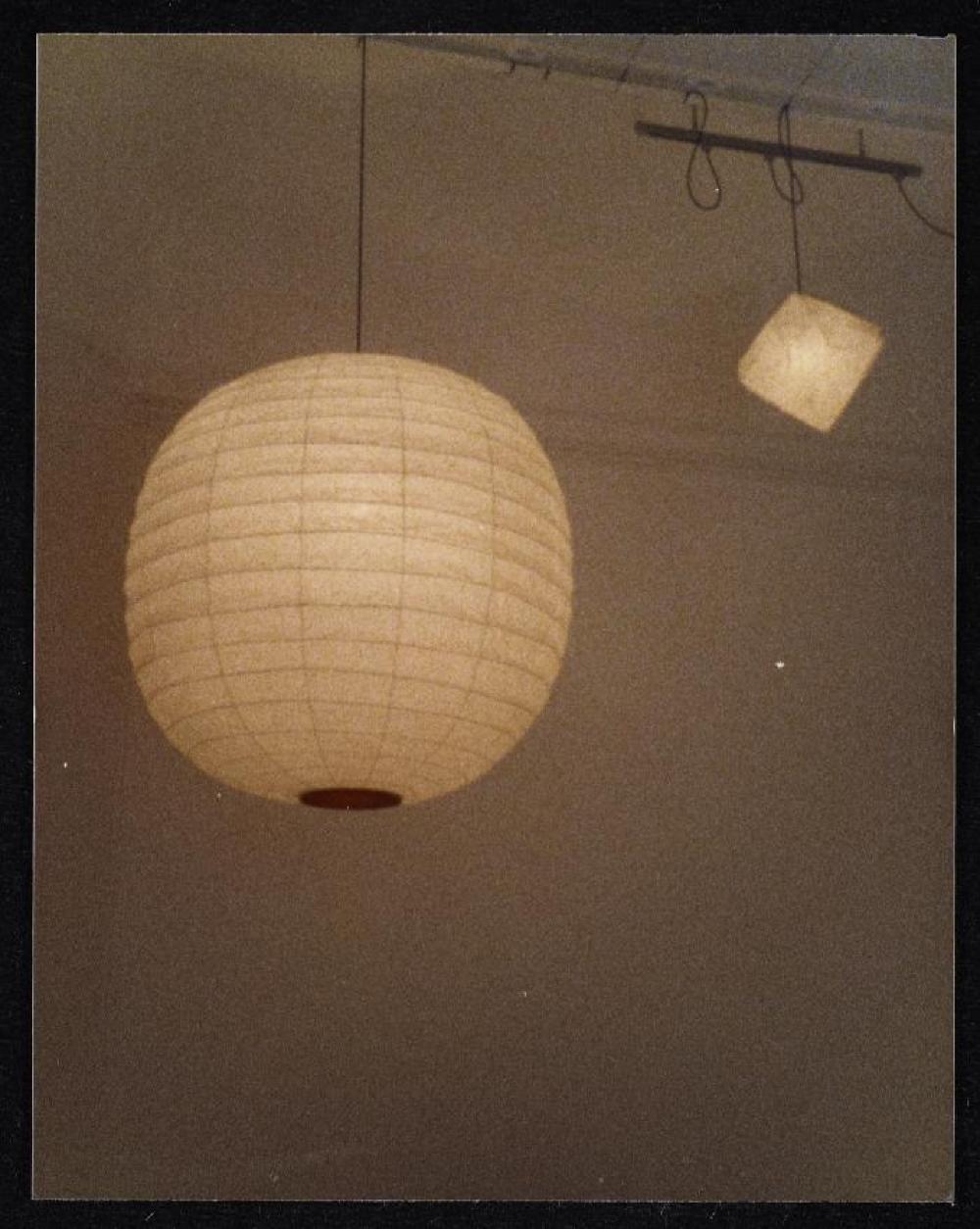 Akari on display as part of 'Isamu Noguchi: What is Sculpture?' at the 1986 Venice Biennale