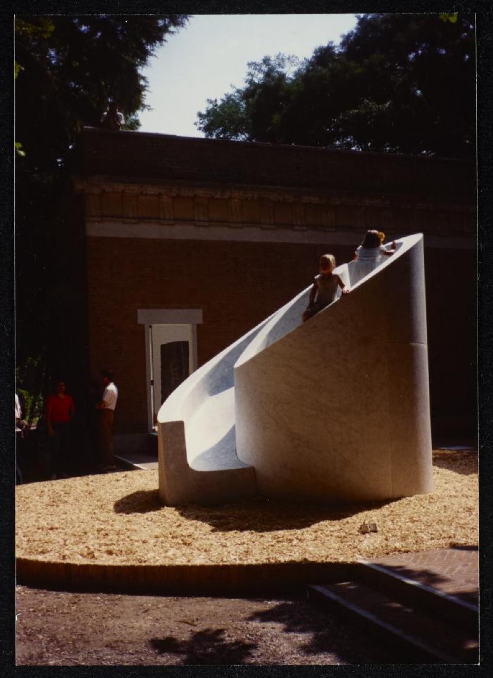 Installation view of Slide Mantra at "Isamu Noguchi: What is Sculpture?" 1986 Venice Biennale