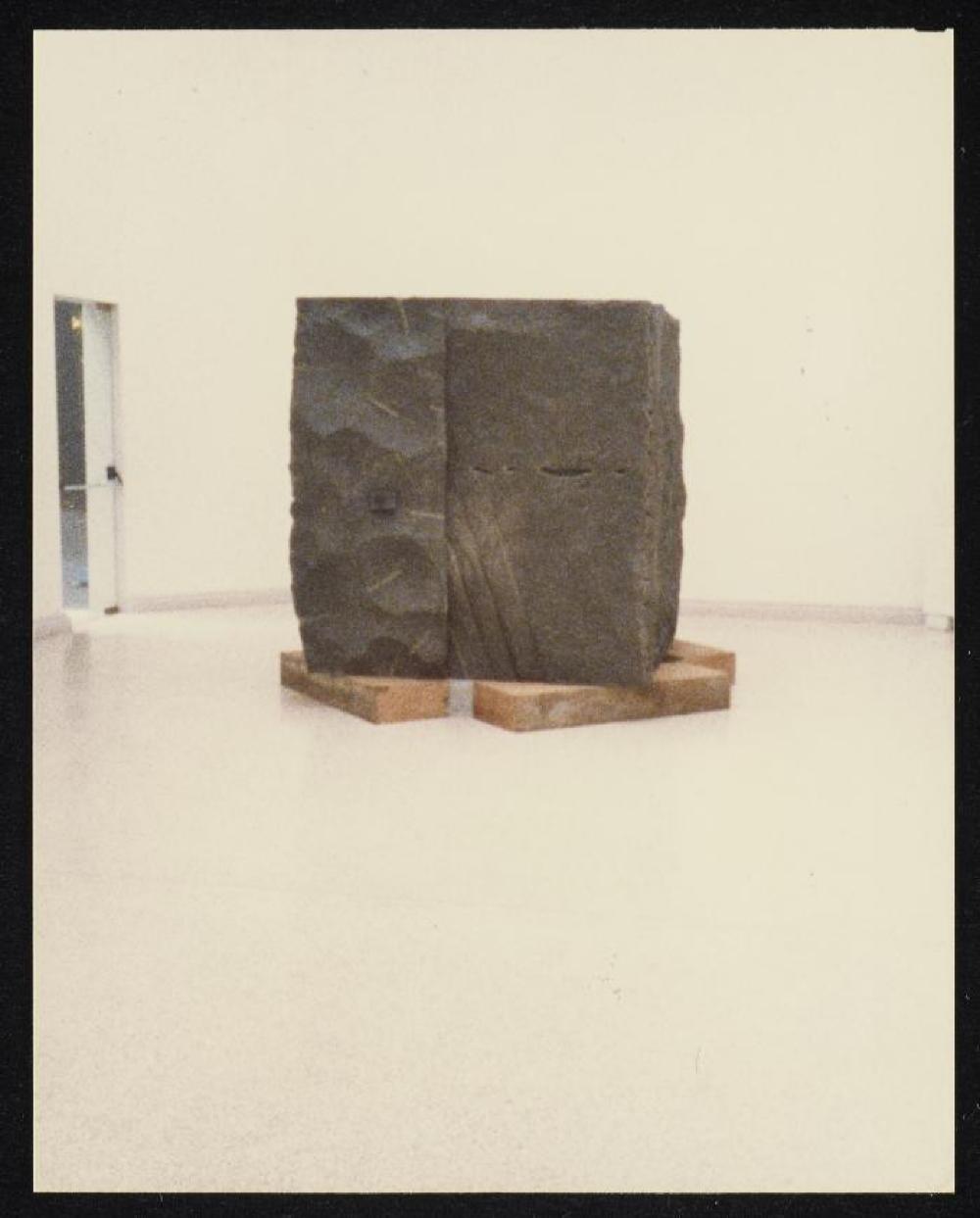 Installation view of "Isamu Noguchi: What is Sculpture?" at the 1986 Venice Biennale