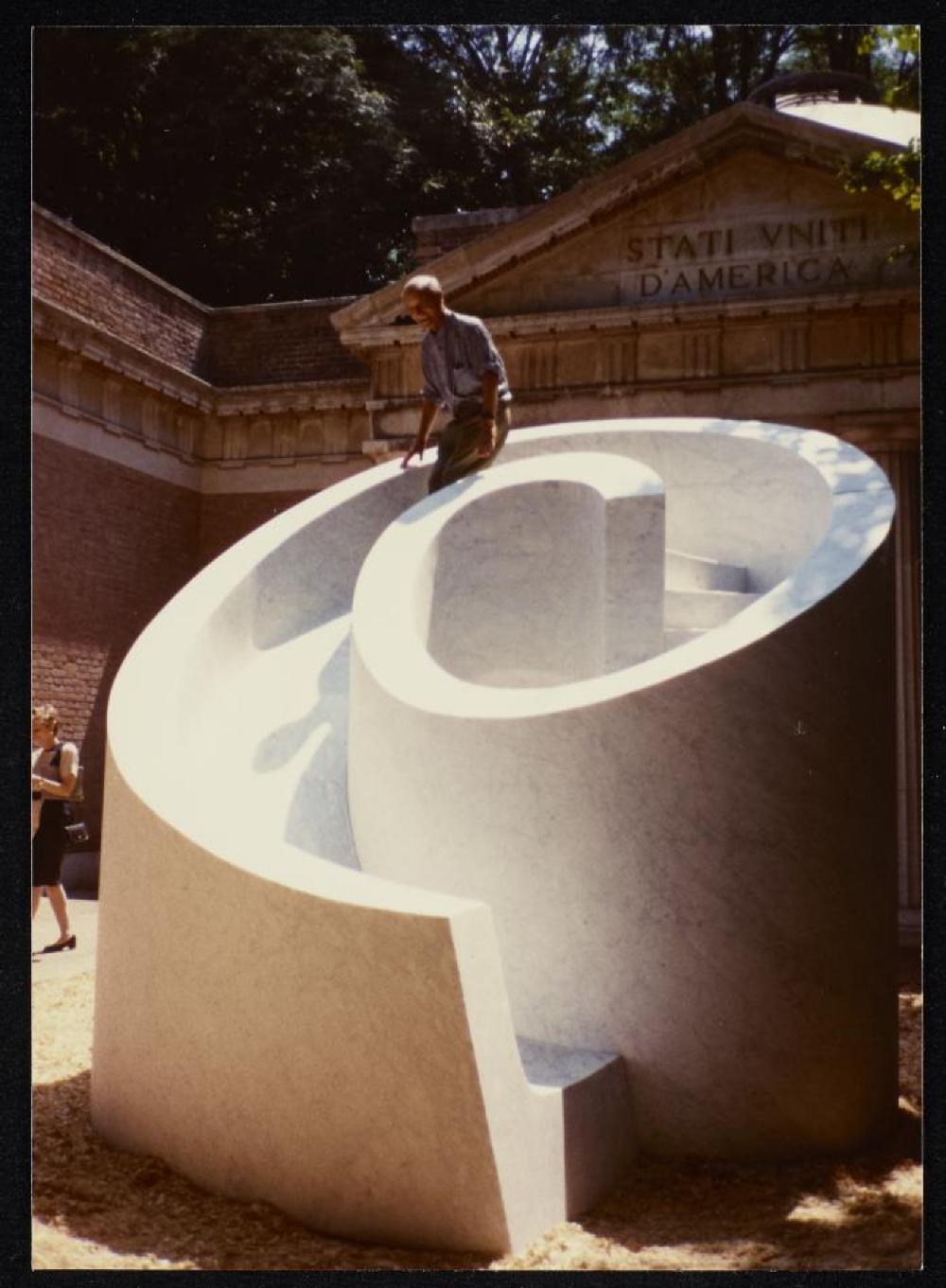 Isamu Noguchi testing his Slide Mantra as part of 'Isamu Noguchi: What is Sculpture?' at the 1986 Venice Biennale