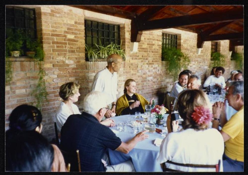 Isamu Noguchi at event for "Isamu Noguchi: What is Sculpture," 1986 Venice Biennale 
