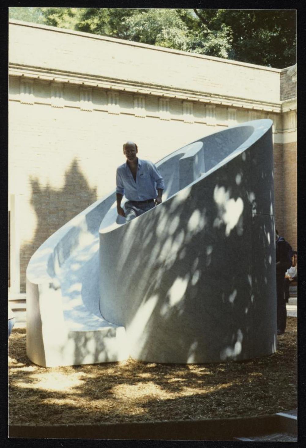 Installation view of Slide Mantra at "Isamu Noguchi: What is Sculpture?" 1986 Venice Biennale