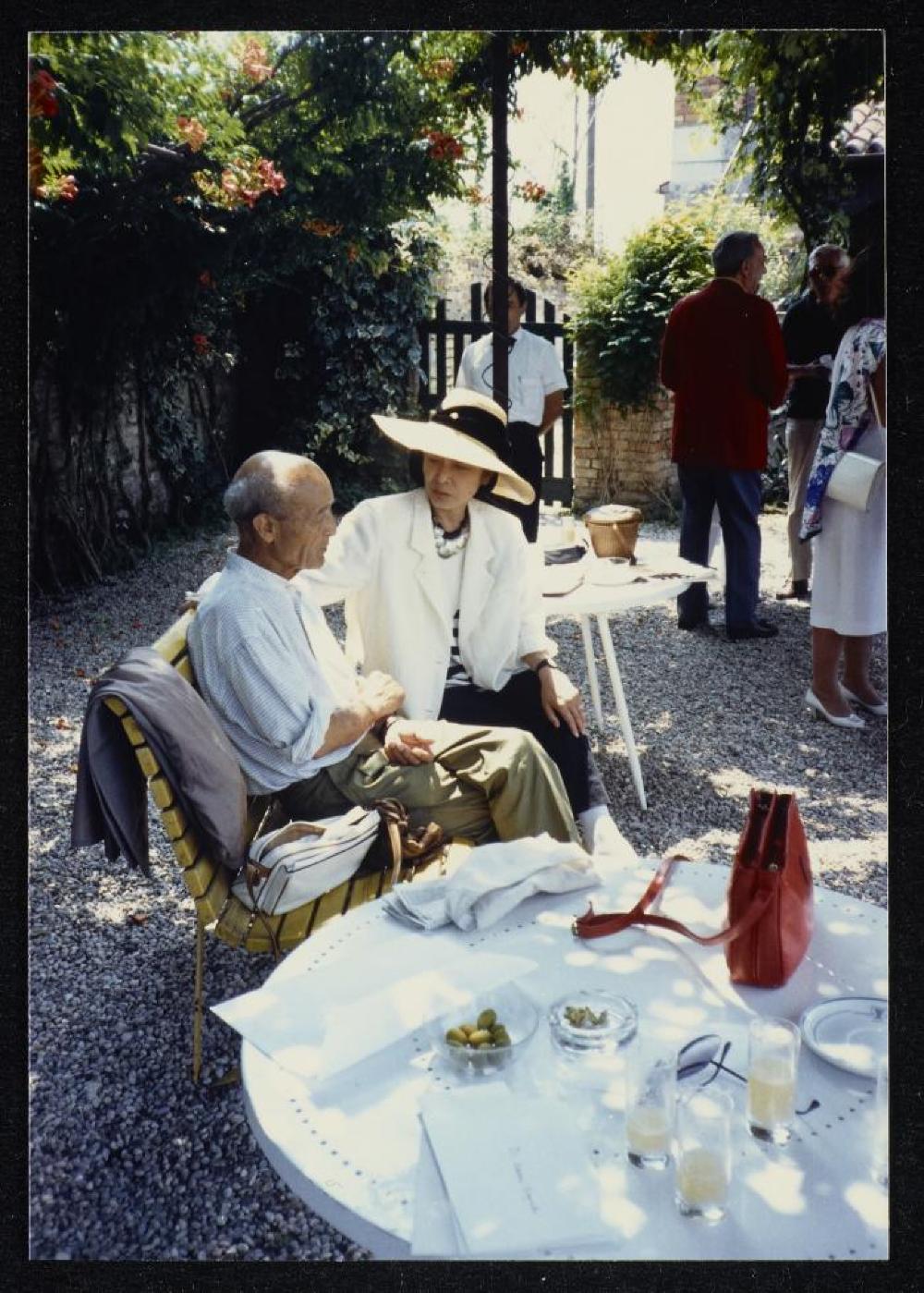 Isamu Noguchi at event for "Isamu Noguchi: What is Sculpture?" 1986 Venice Biennale