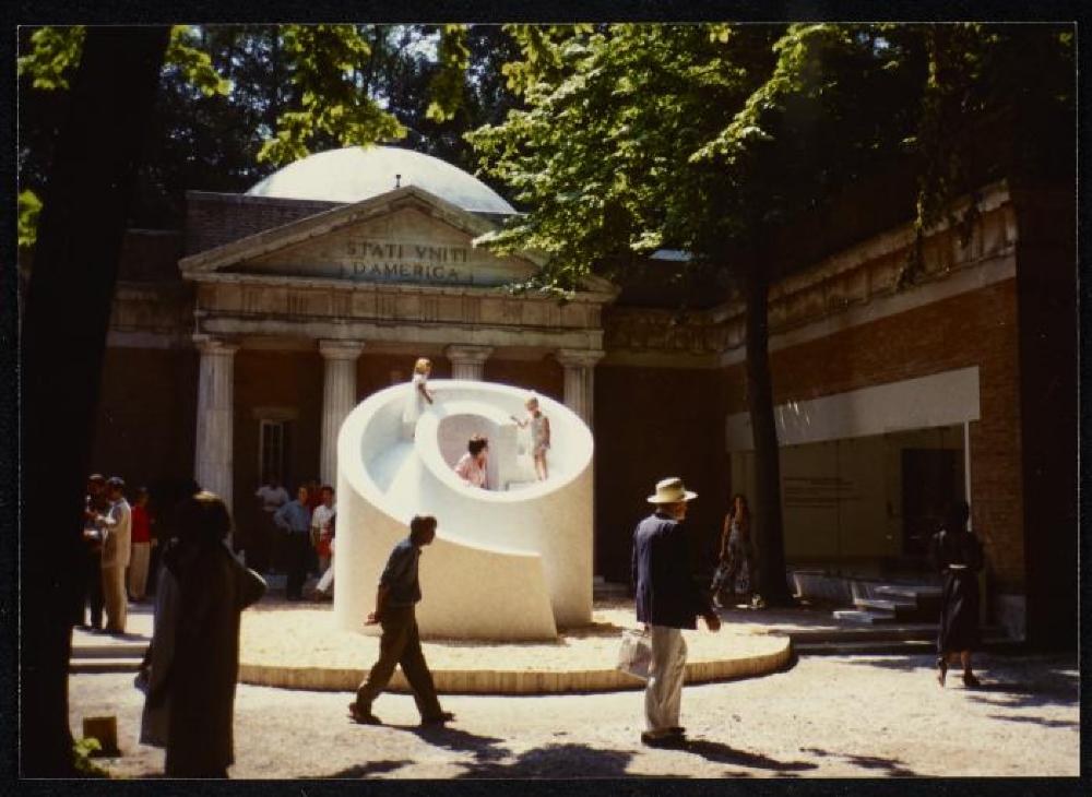 Installation view of Slide Mantra at "Isamu Noguchi: What is Sculpture?" 1986 Venice Biennale