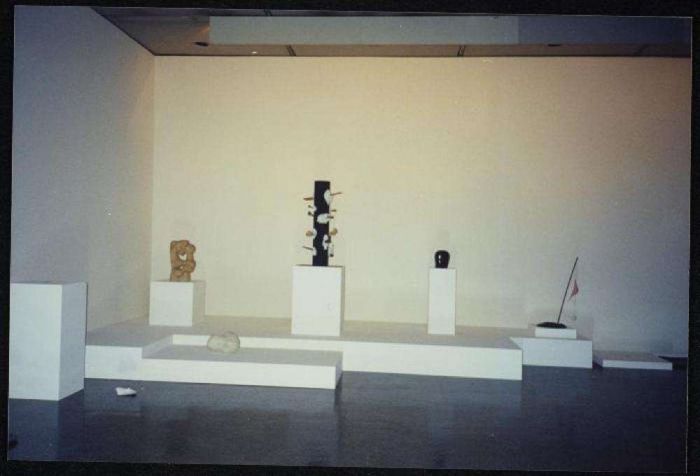 Installation view of "Isamu Noguchi Retrospective 1992," National Museum of Modern Art, Tokyo