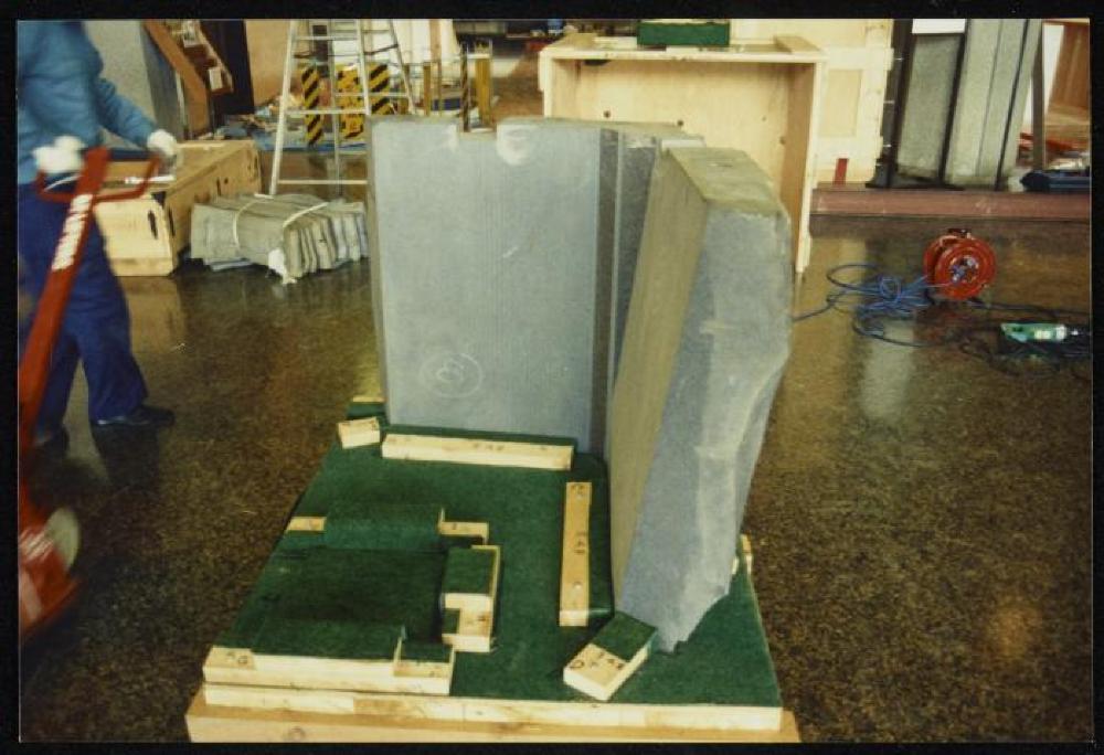 Installation process for "Isamu Noguchi Retrospective 1992," National Museum of Modern Art, Tokyo