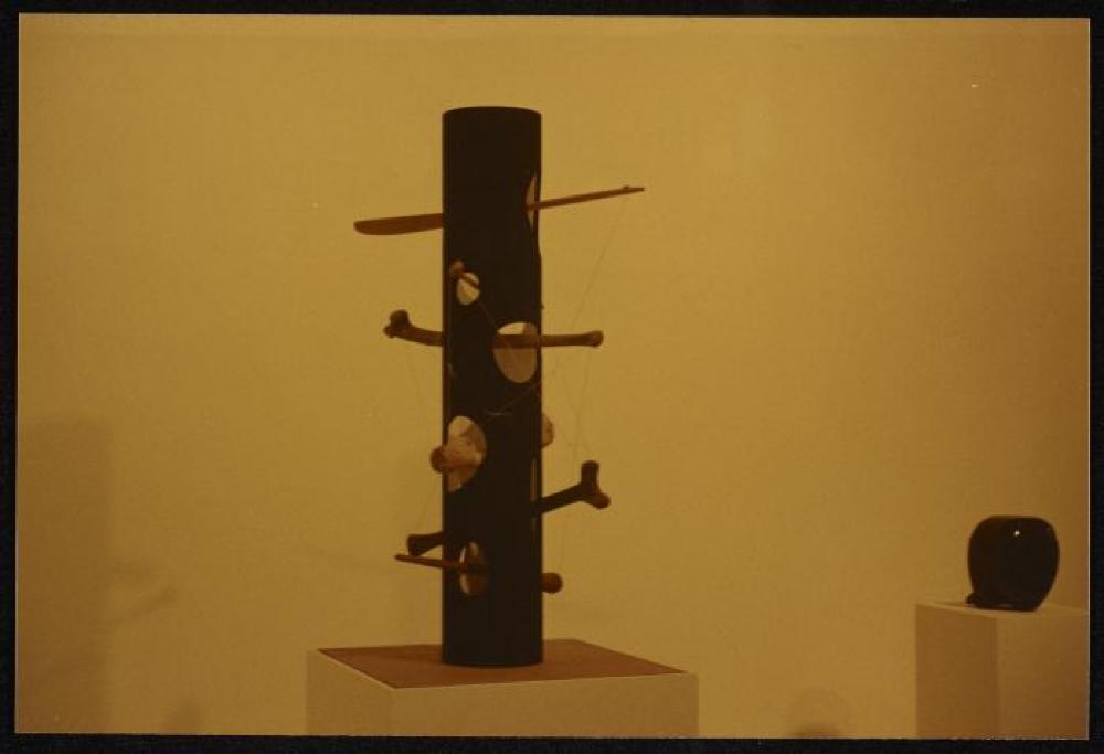 Installation view of "Isamu Noguchi Retrospective 1992," National Museum of Modern Art, Tokyo