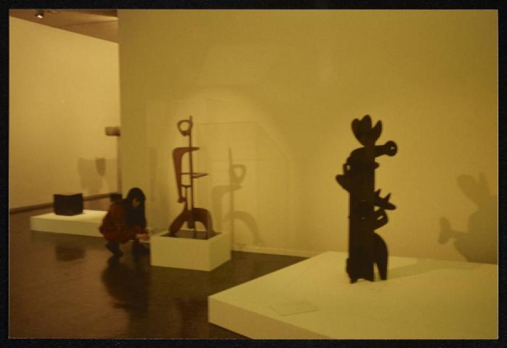 Installation view of "Isamu Noguchi Retrospective 1992," National Museum of Modern Art, Tokyo