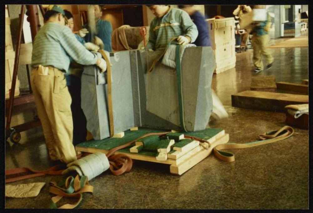 Installation process for "Isamu Noguchi Retrospective 1992," National Museum of Modern Art, Tokyo