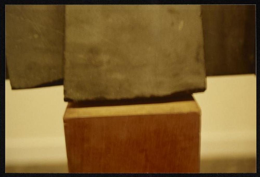 Installation process for "Isamu Noguchi Retrospective 1992," National Museum of Modern Art, Tokyo