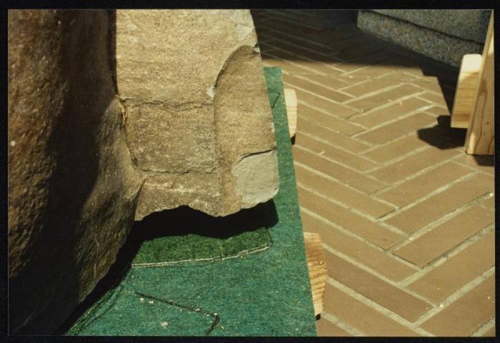 Installation process for "Isamu Noguchi Retrospective 1992," National Museum of Modern Art, Tokyo
