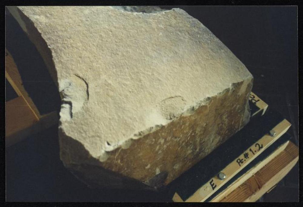 Installation process for "Isamu Noguchi Retrospective 1992," National Museum of Modern Art, Tokyo