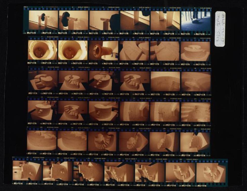 Contact sheet for "Isamu Noguchi Retrospective 1992," National Museum of Modern Art, Kyoto (travel venue)