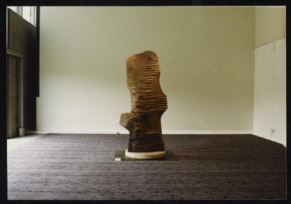 Installation view of "Isamu Noguchi Retrospective 1992," National Museum of Modern Art, Kyoto (travel venue)