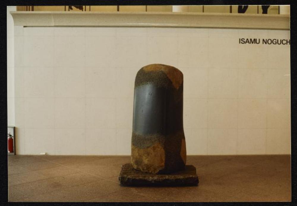 Installation view of "Isamu Noguchi Retrospective 1992," National Museum of Modern Art, Kyoto (travel venue)