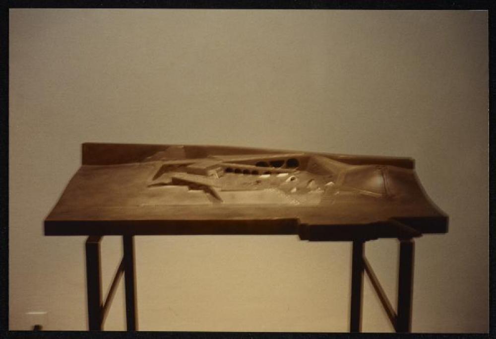 Installation view of "Isamu Noguchi Retrospective 1992," National Museum of Modern Art, Kyoto (travel venue)
